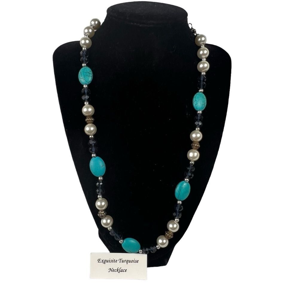 New Skyline Collection Faux Turquoise Necklace Adjustable